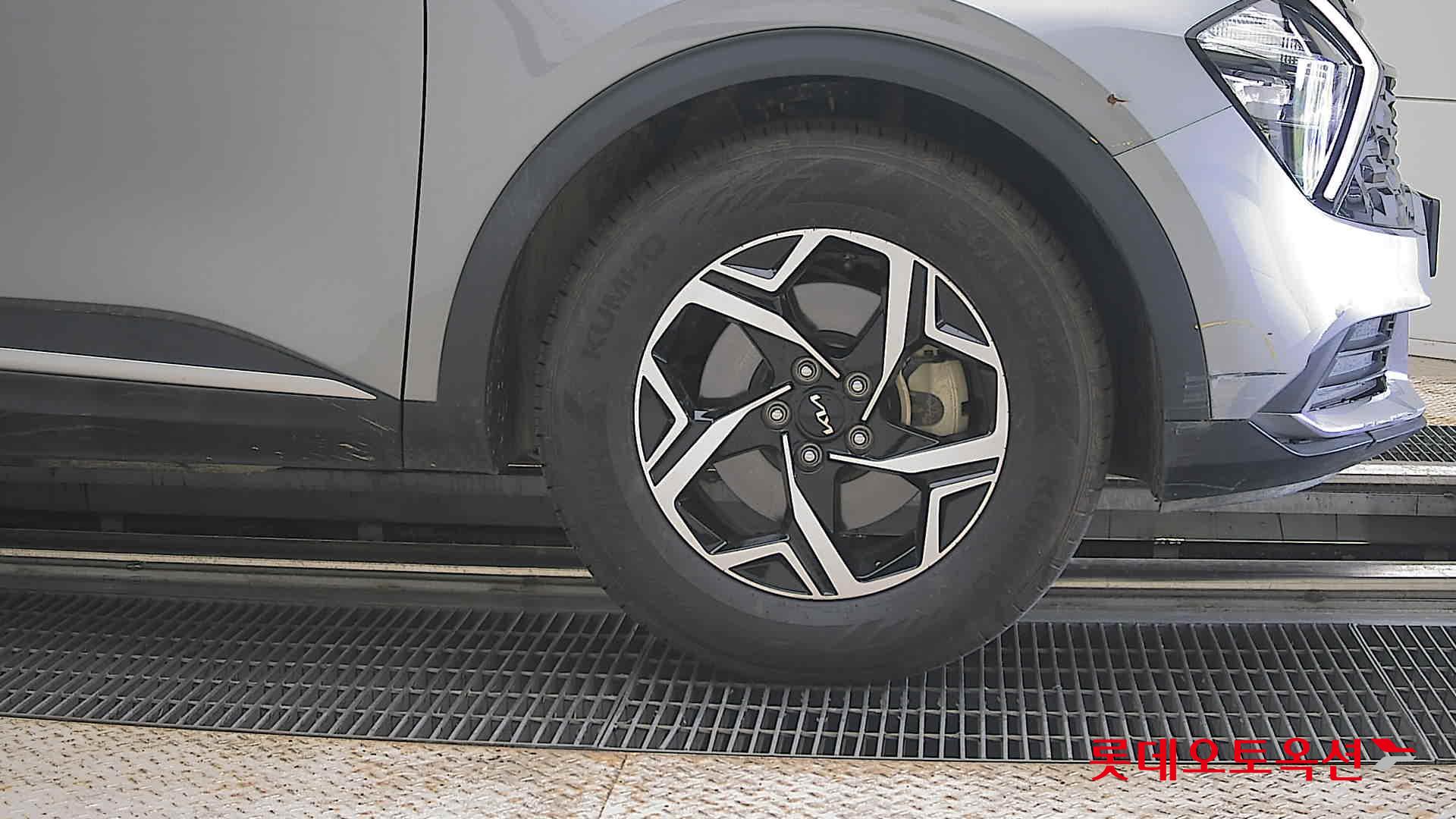 2022 - kia sportage