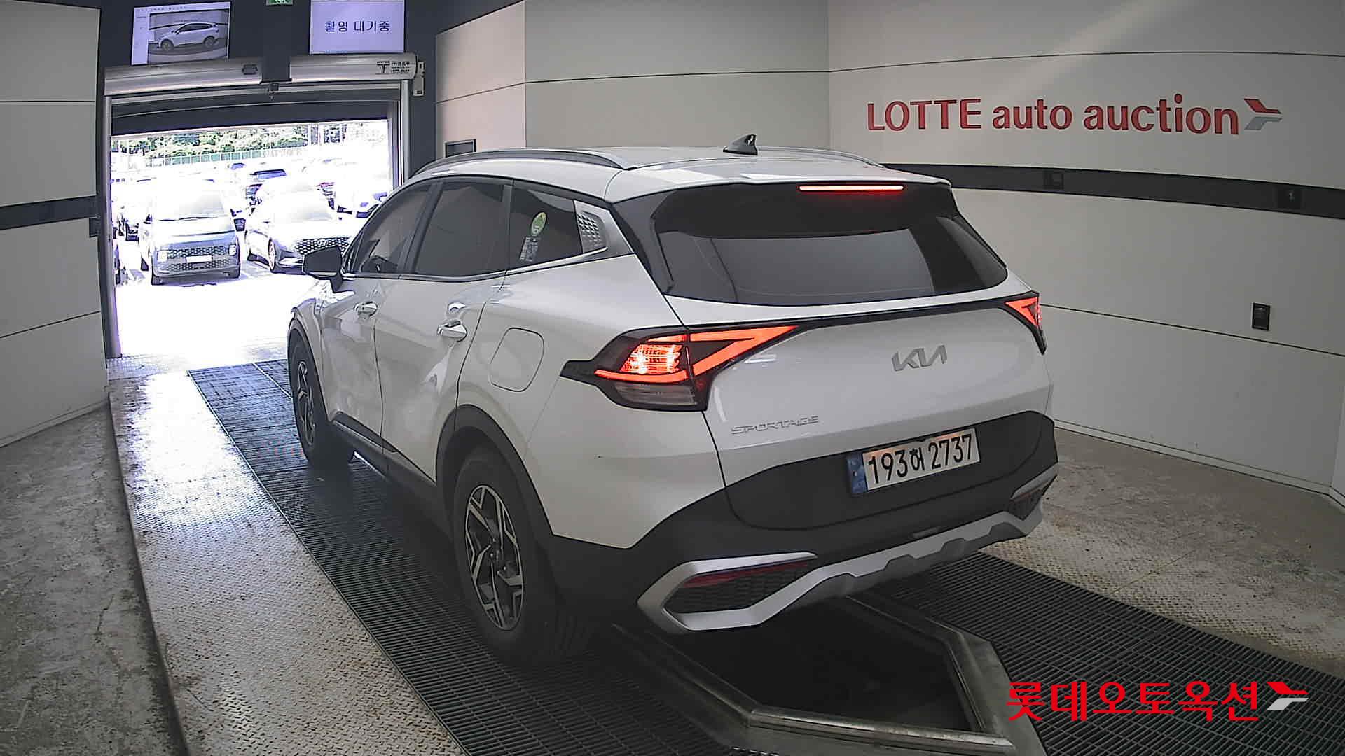 2022 - kia sportage