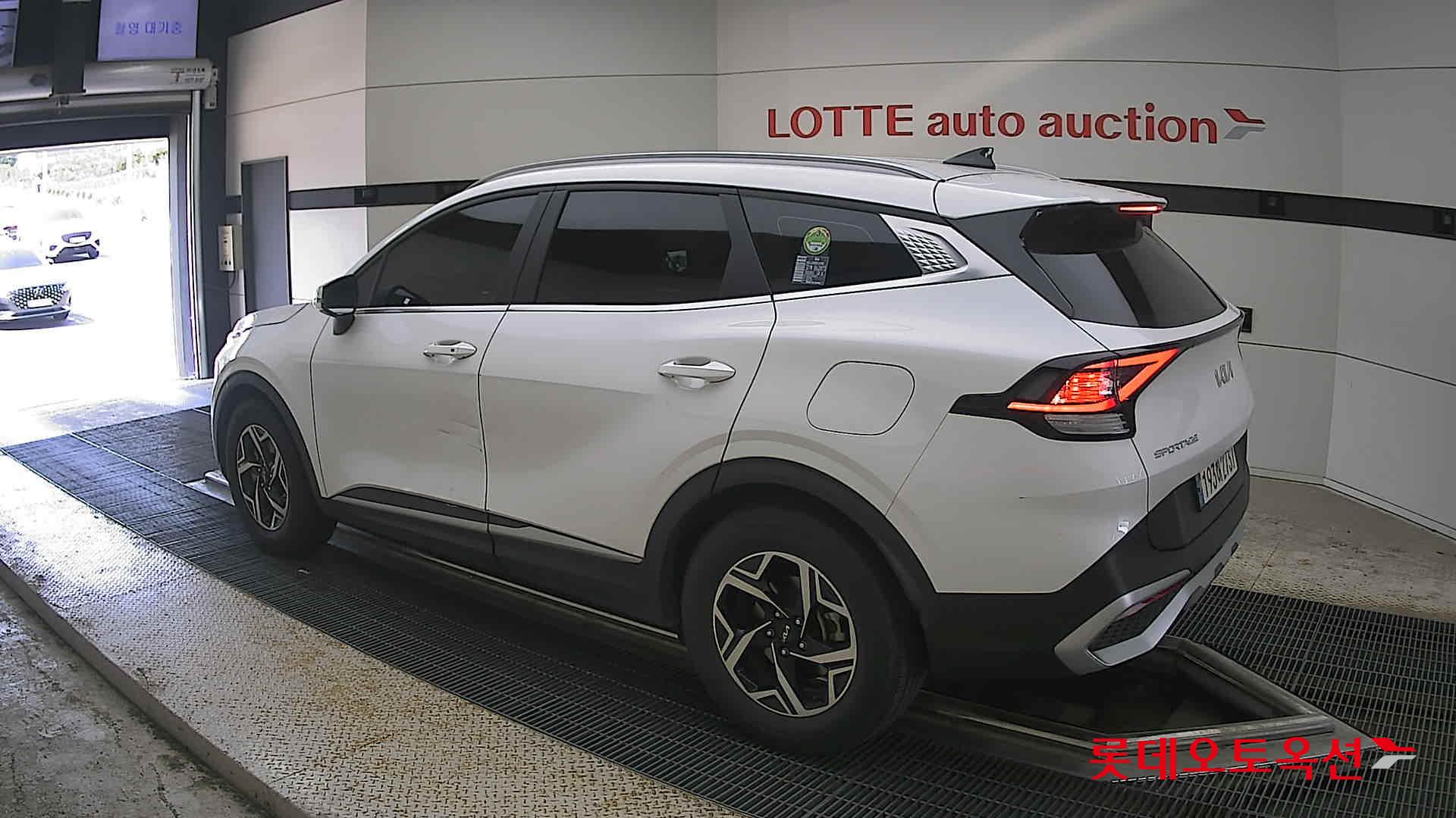 2022 - kia sportage