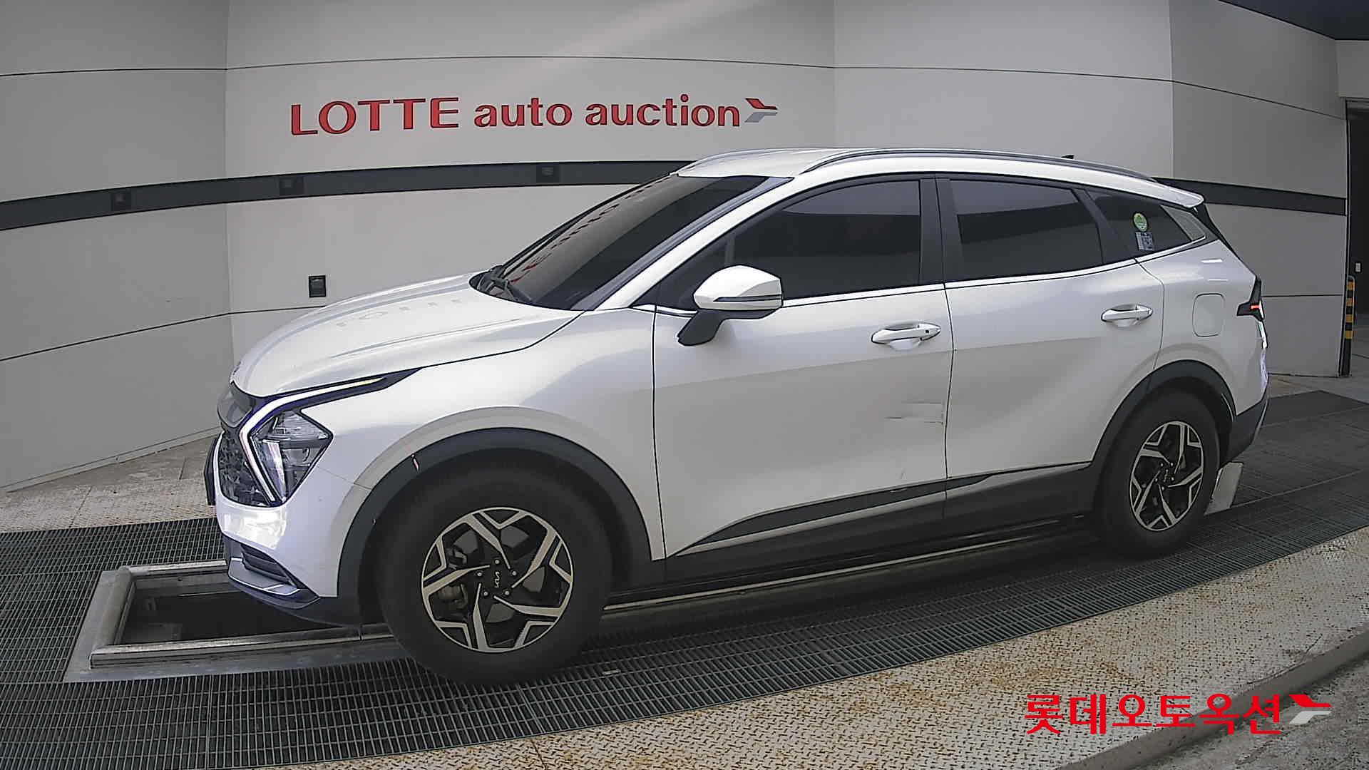 2022 - kia sportage
