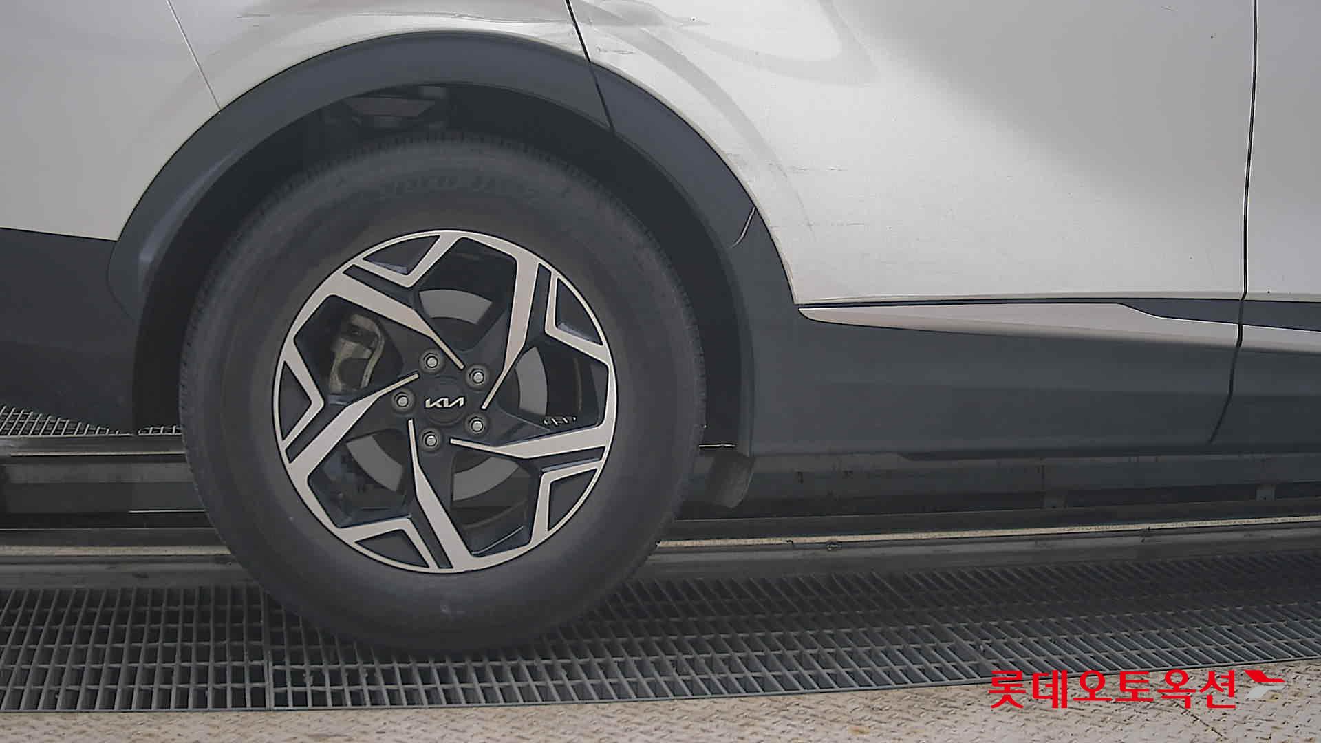 2022 - kia sportage