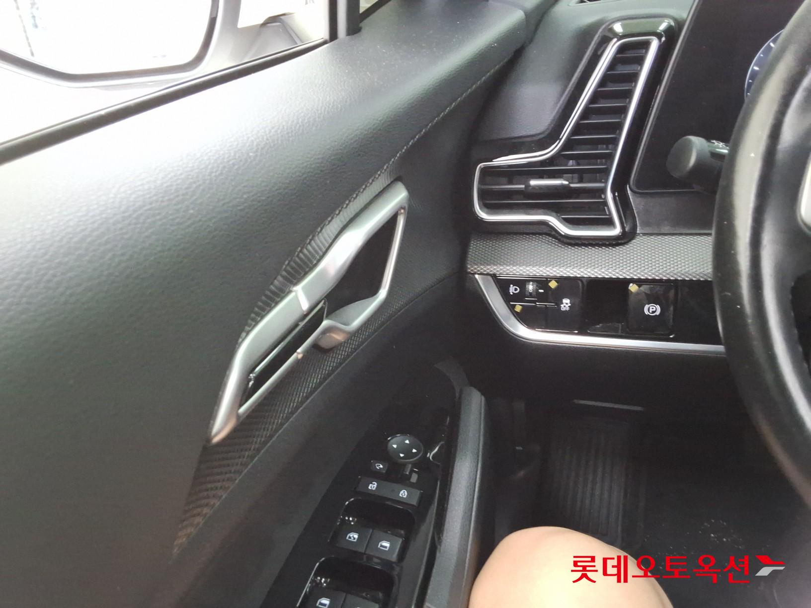 2022 - kia sportage
