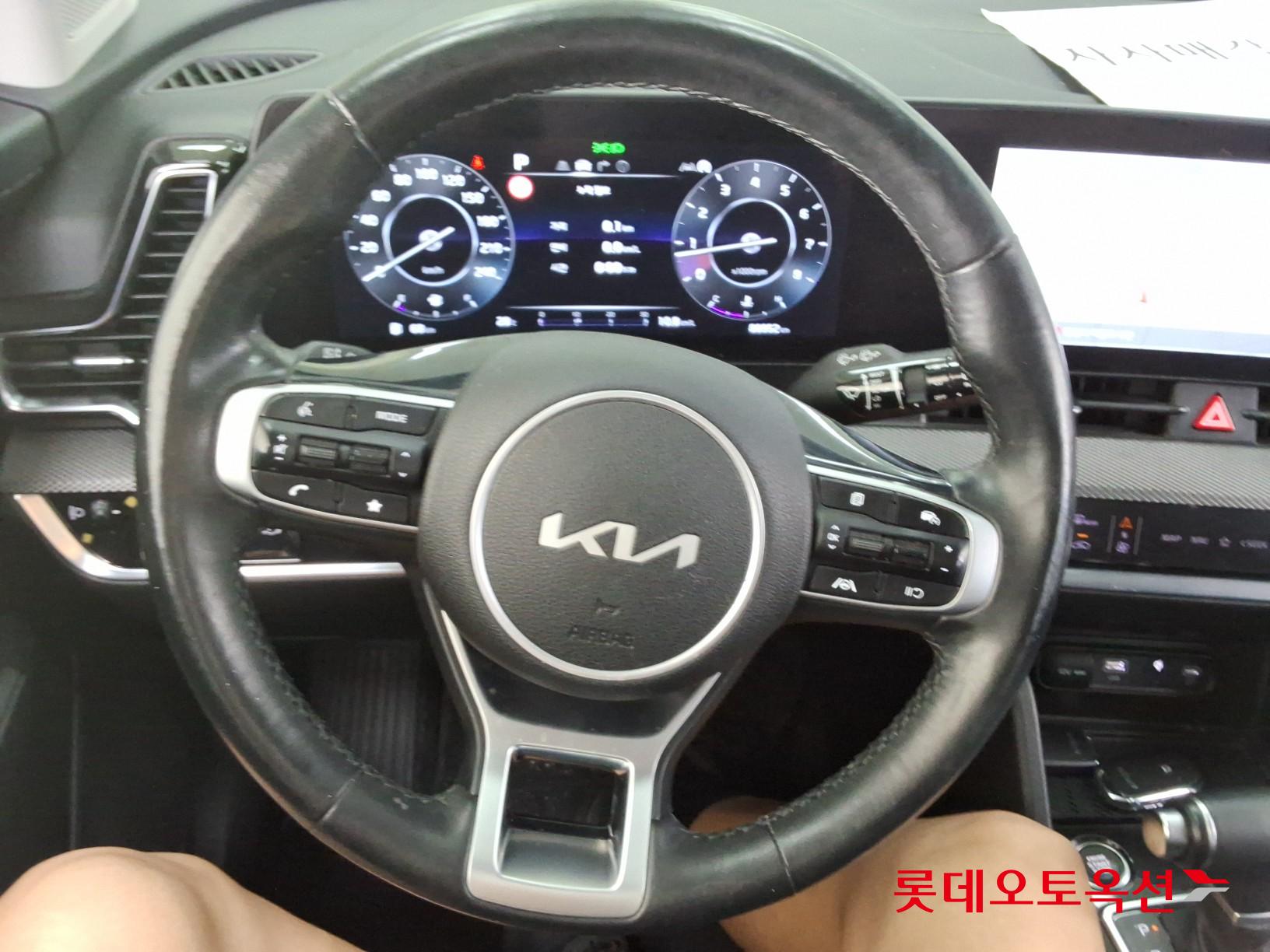 2022 - kia sportage