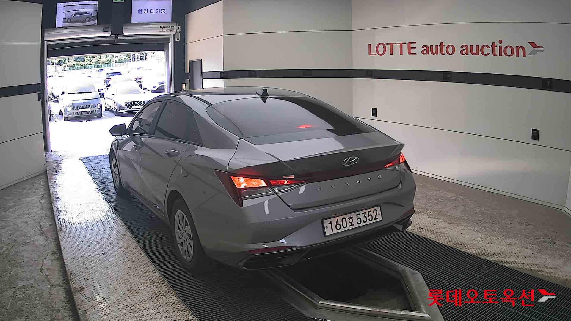 2021 - hyundai avante