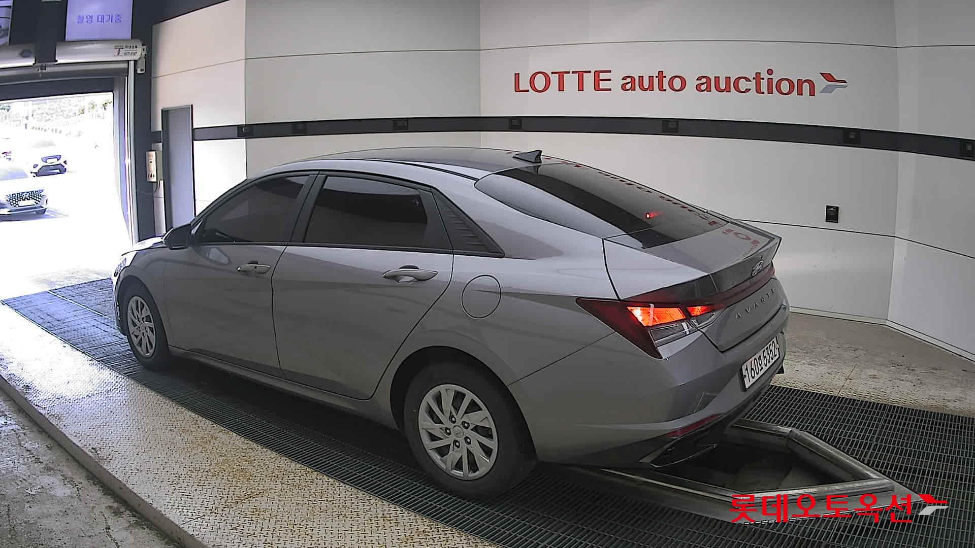 2021 - hyundai avante