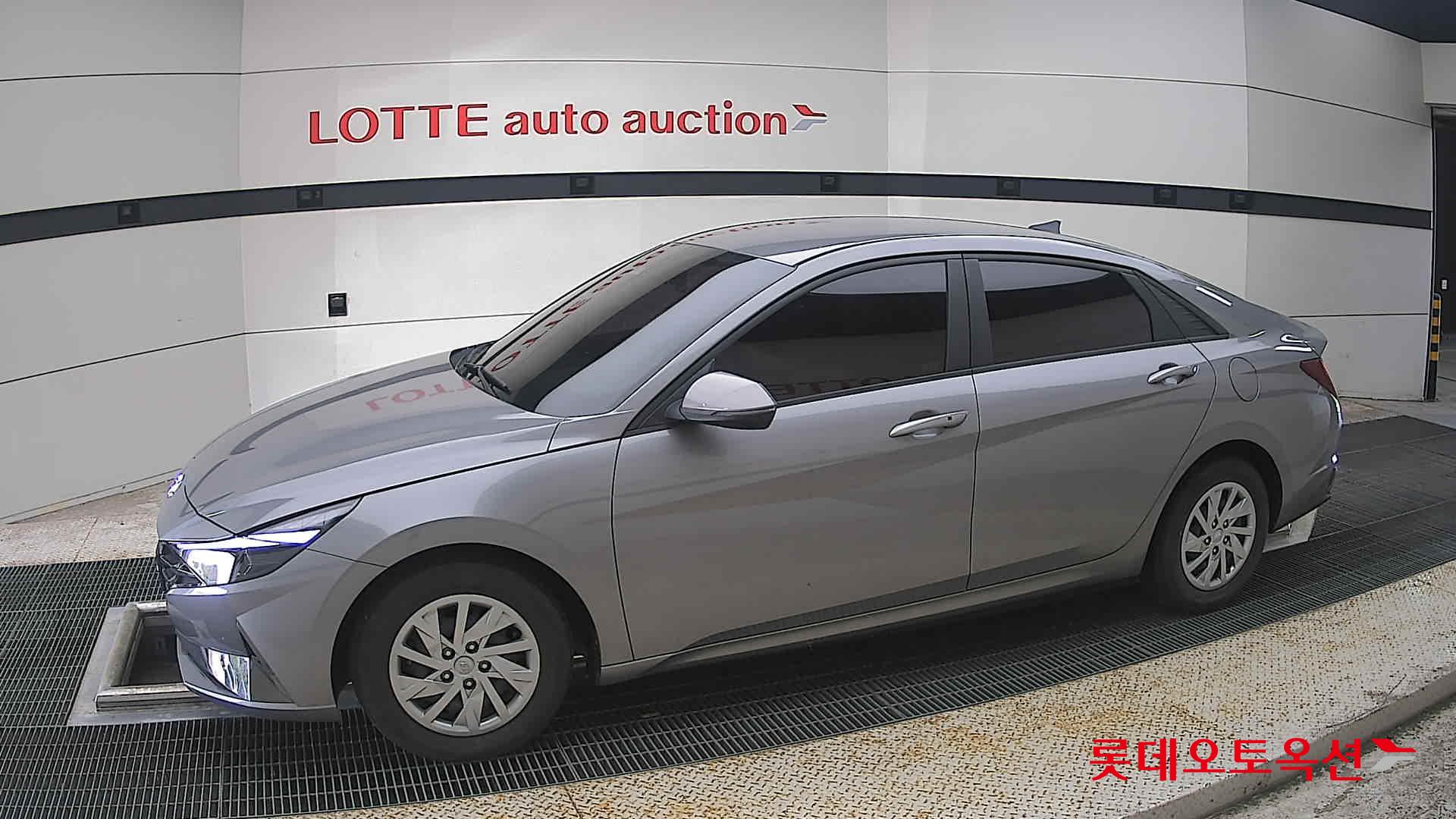 2021 - hyundai avante