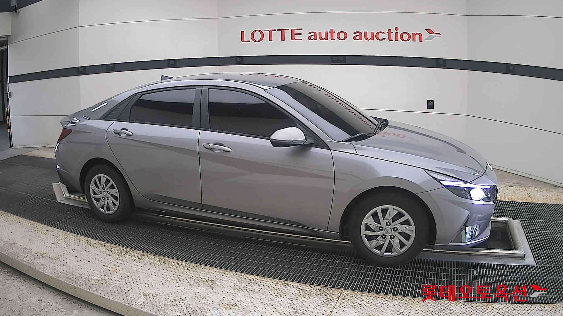 2021 - hyundai avante