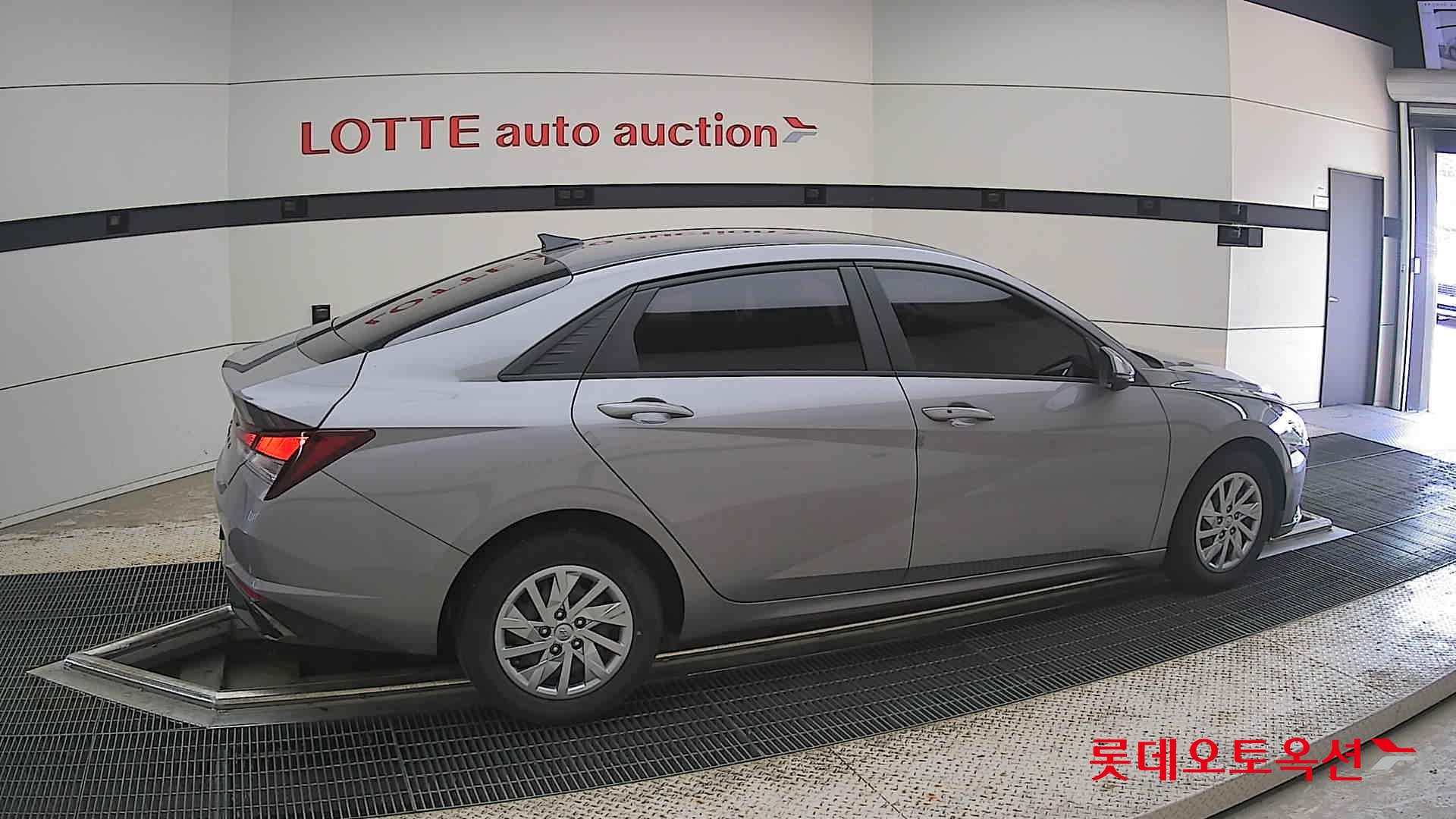 2021 - hyundai avante
