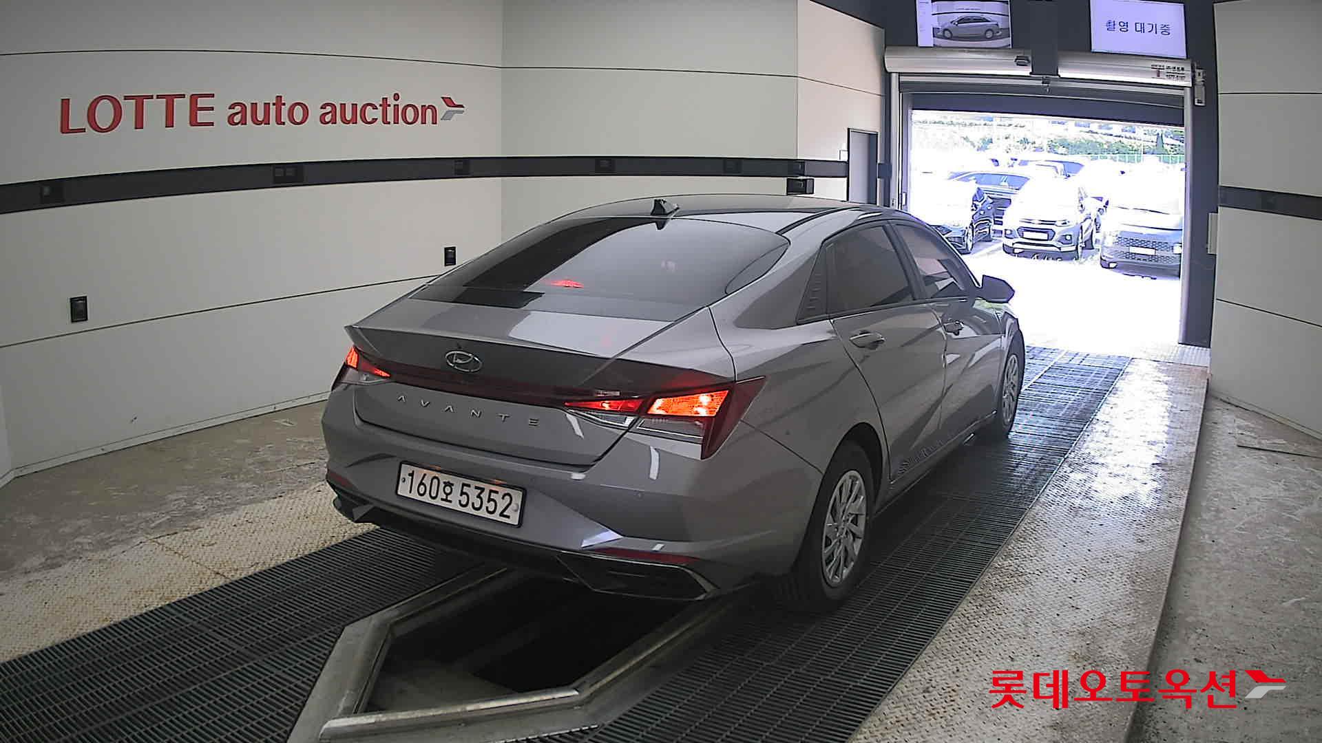 2021 - hyundai avante