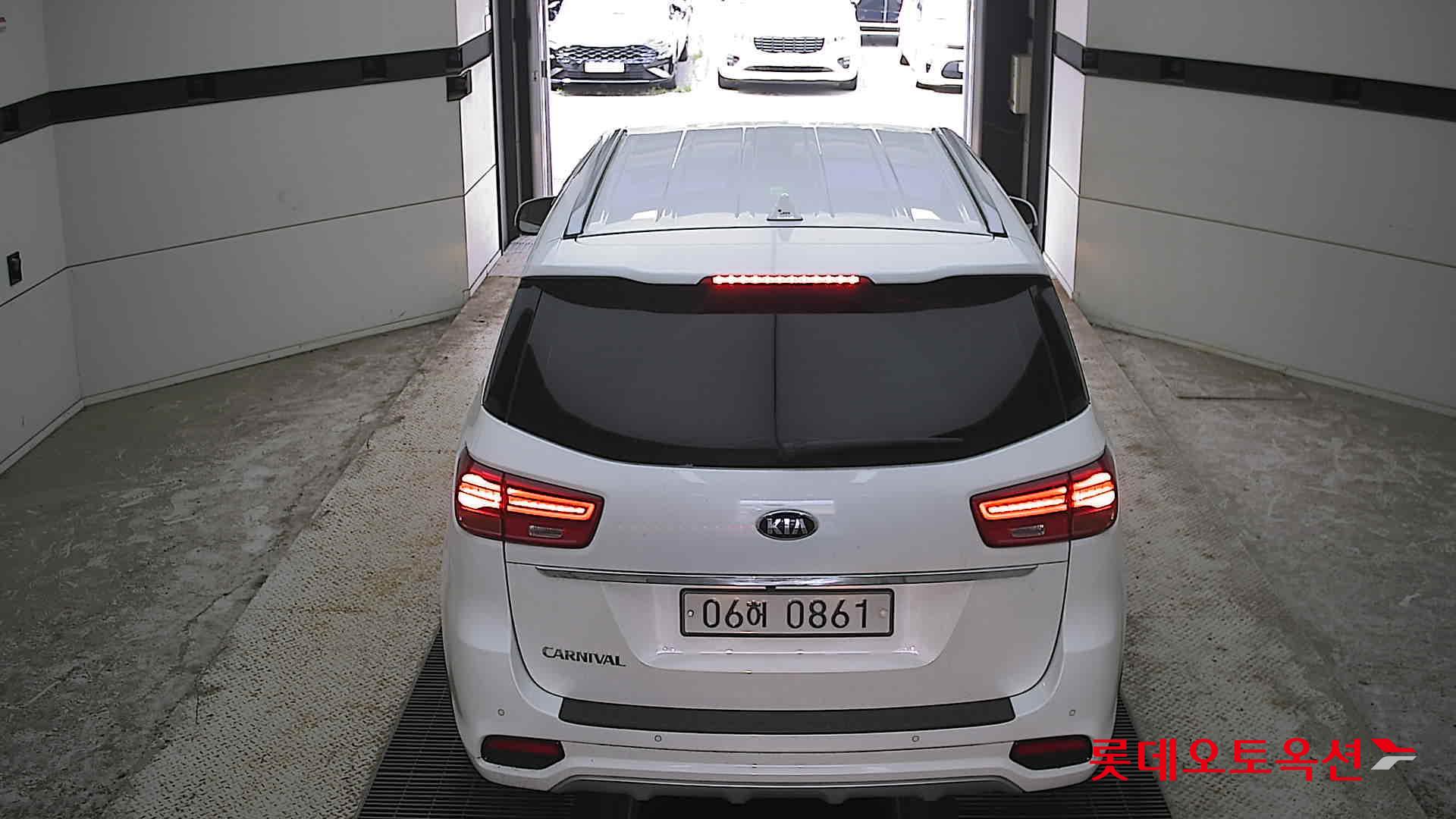 2019 - kia carnival
