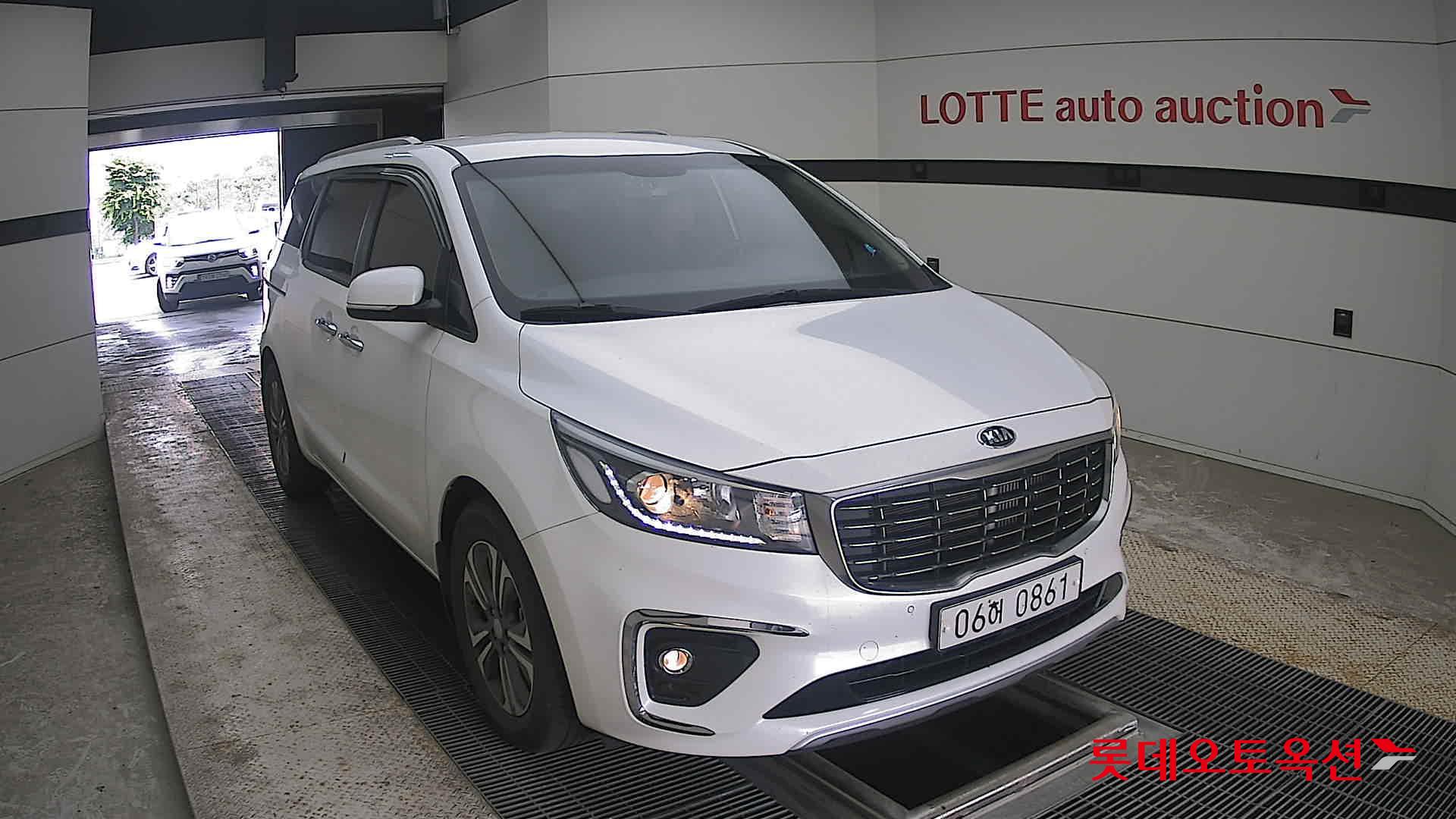 2019 - kia carnival