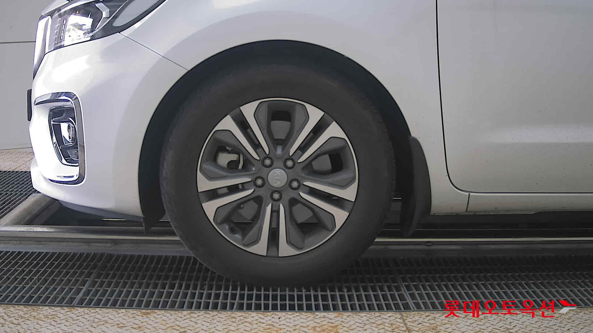 2019 - kia carnival
