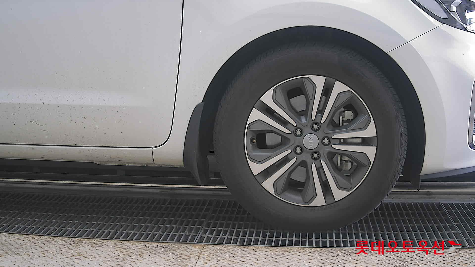 2019 - kia carnival