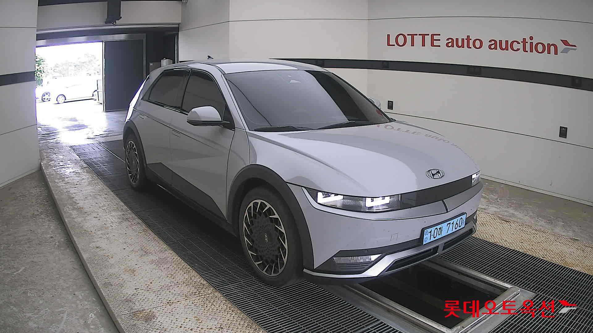 2023 - hyundai ioniq