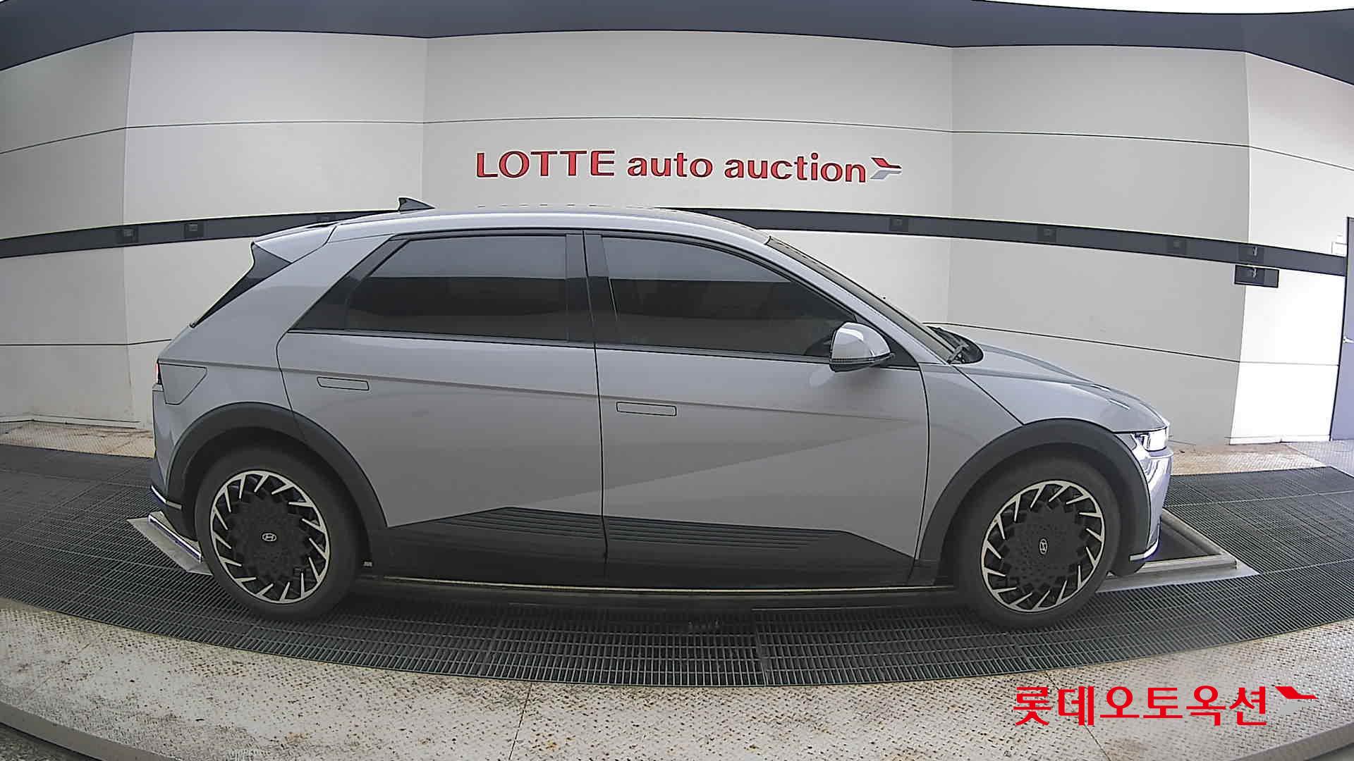2023 - hyundai ioniq