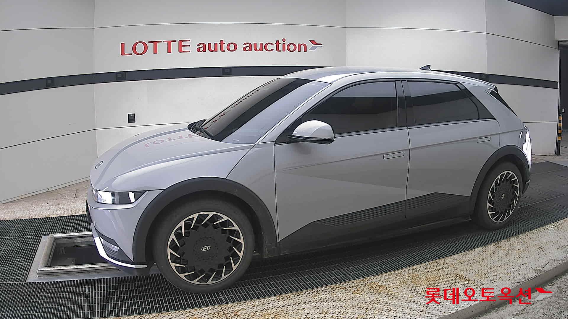 2023 - hyundai ioniq