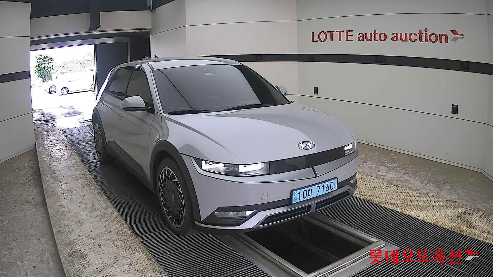 2023 - hyundai ioniq
