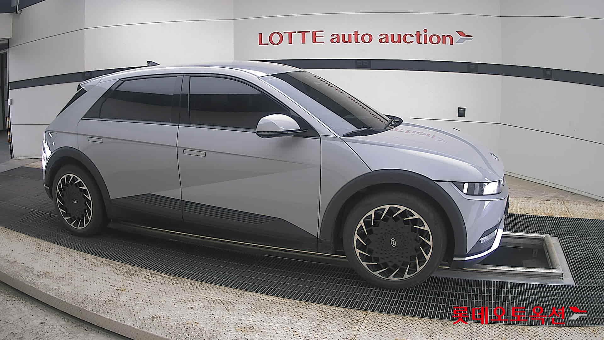 2023 - hyundai ioniq