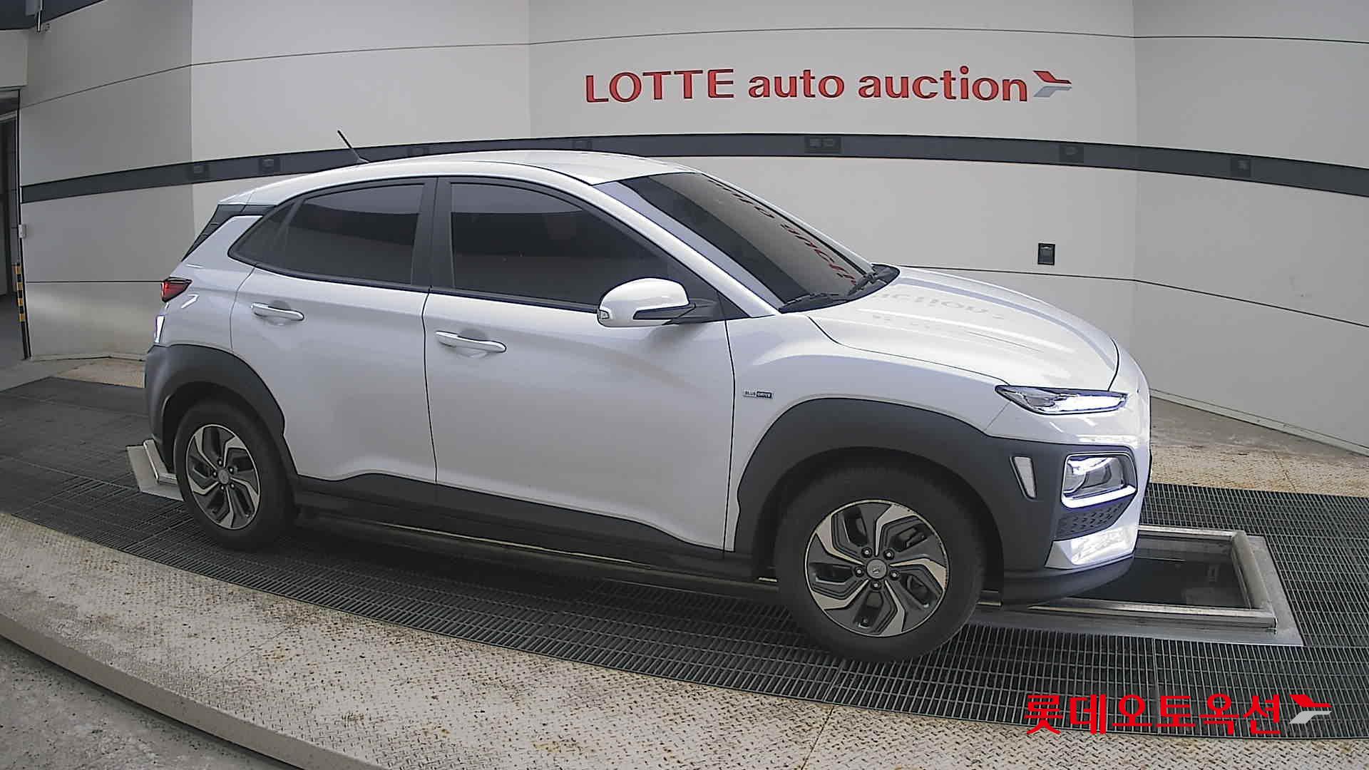 2020 - hyundai kona