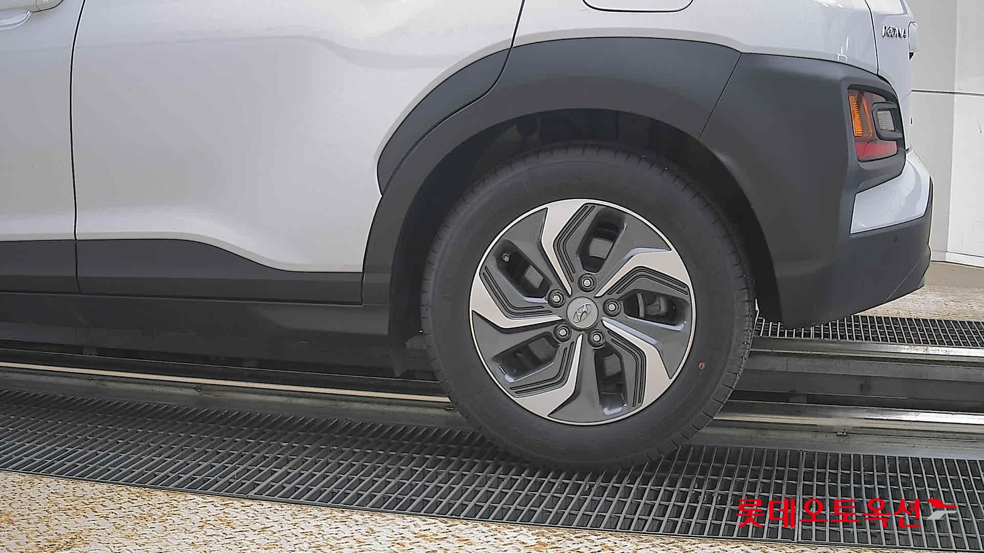 2020 - hyundai kona