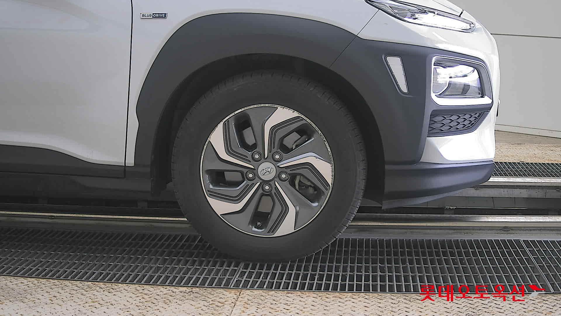 2020 - hyundai kona