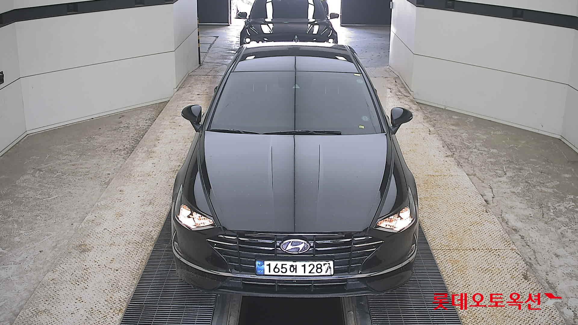 SONATA DN8 ()