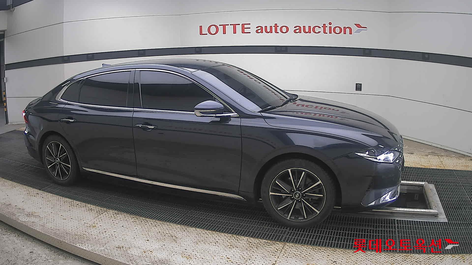 2021 - hyundai grandeur