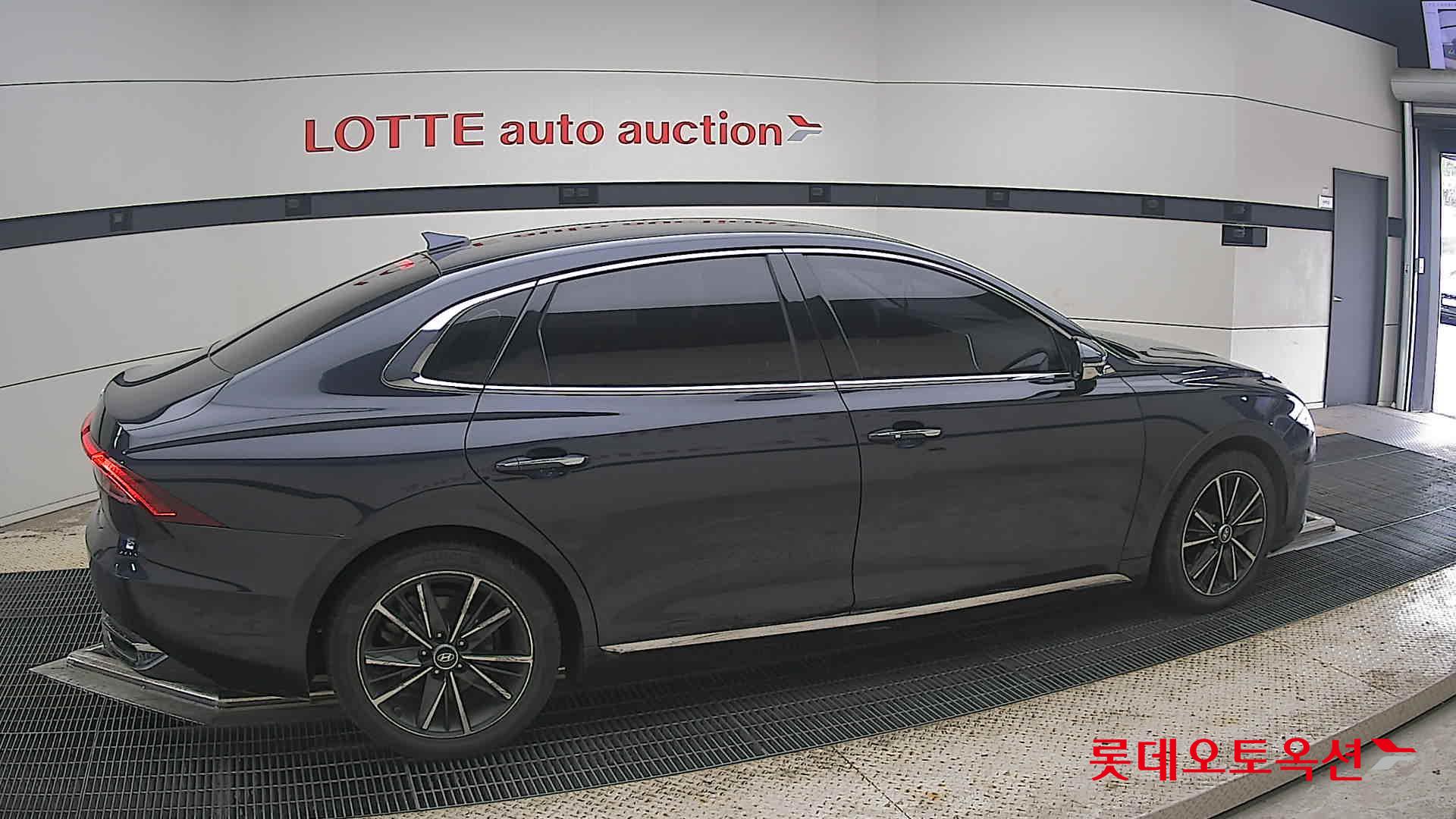 2021 - hyundai grandeur