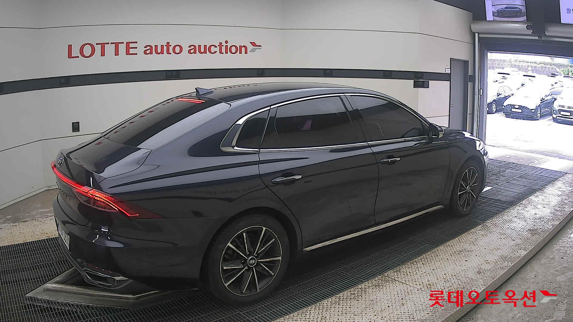 2021 - hyundai grandeur