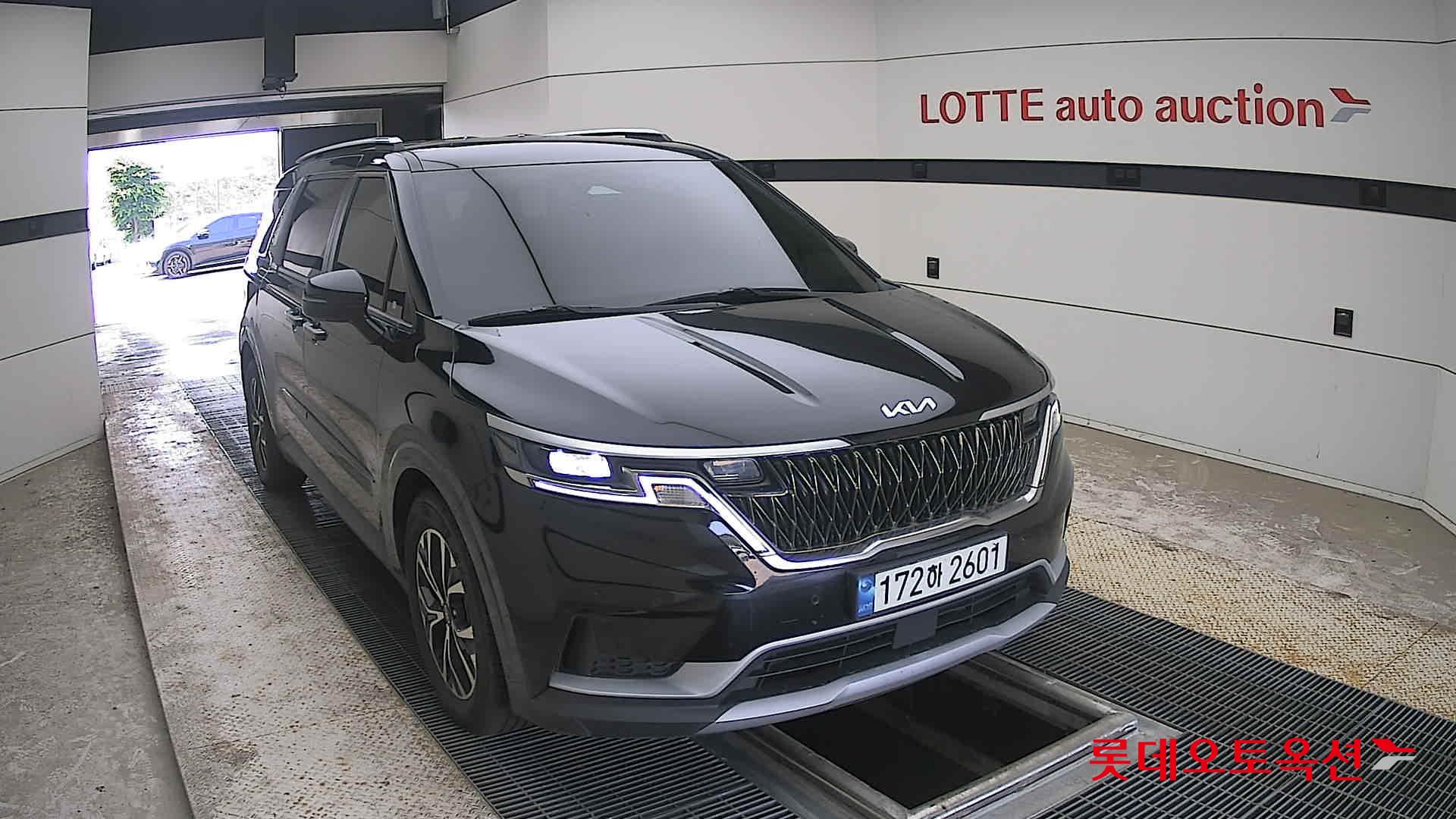 2023 - kia carnival