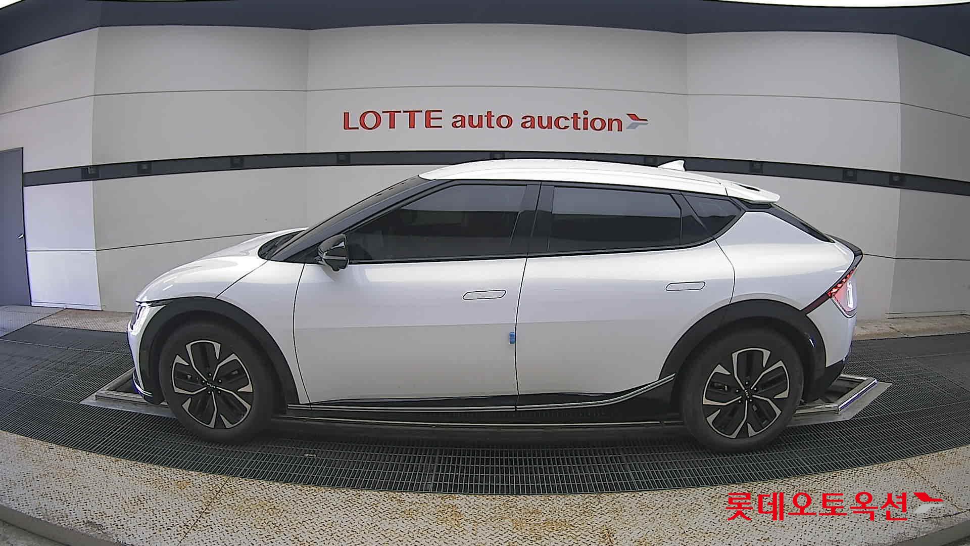 2023 - kia ev6