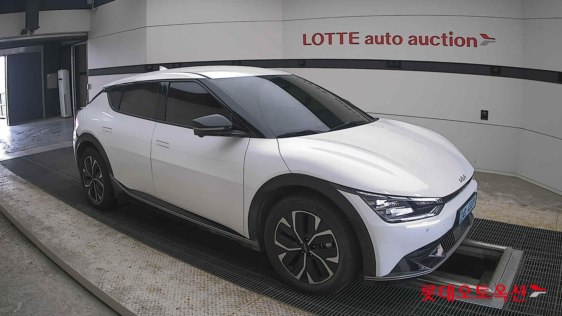 2023 - kia ev6
