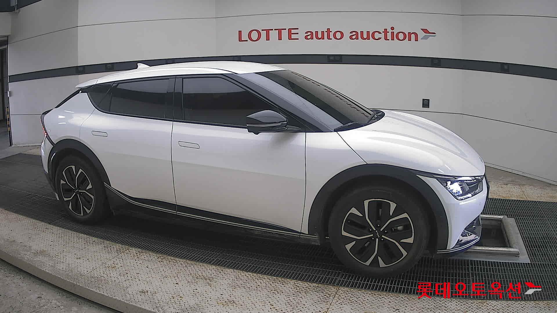 2023 - kia ev6