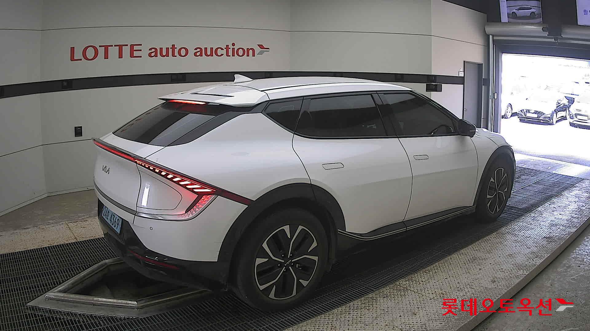 2023 - kia ev6