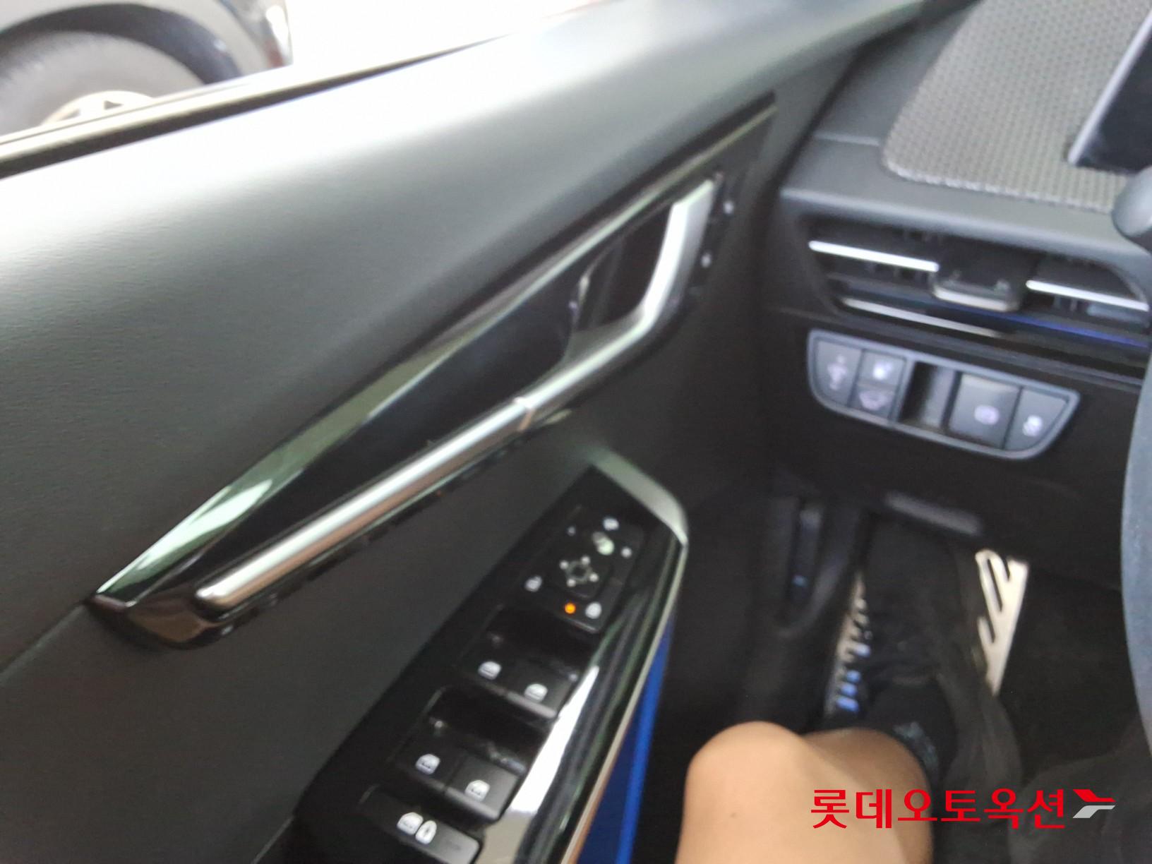 2023 - kia ev6