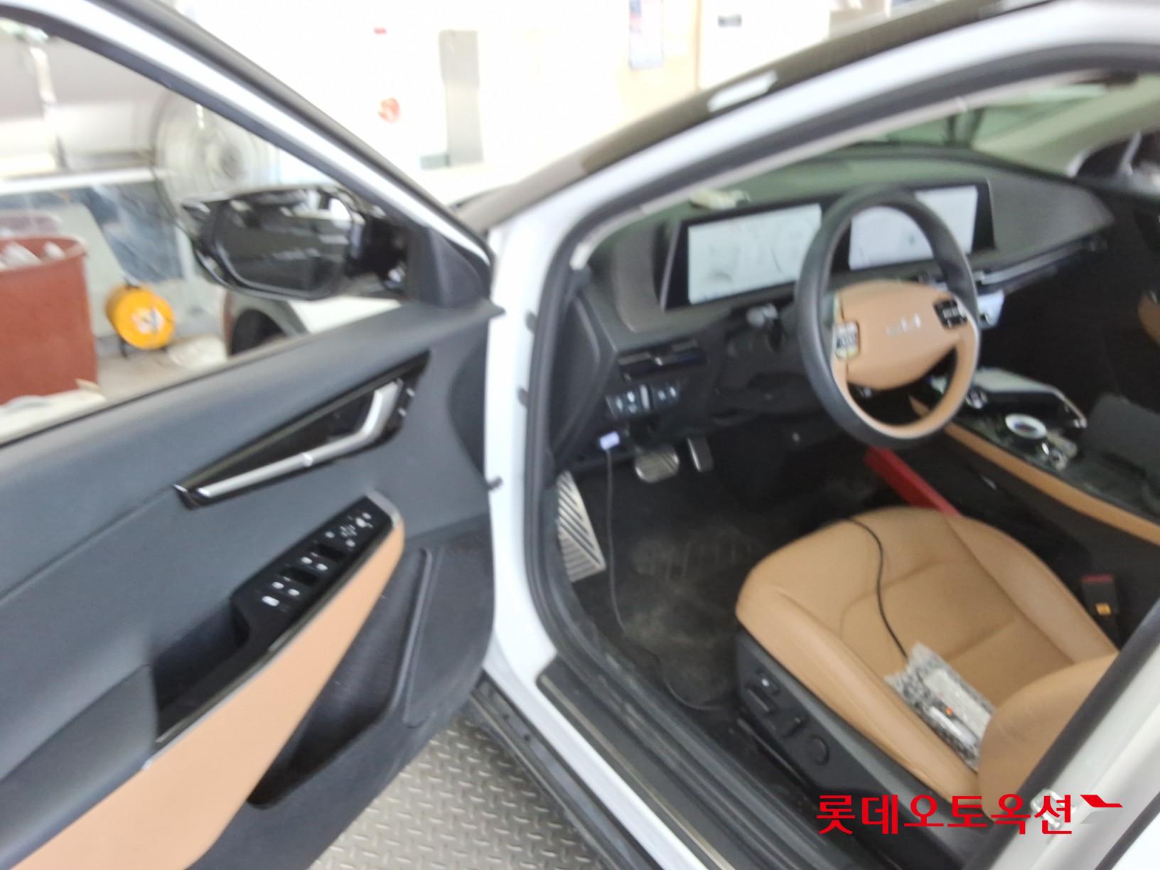 2023 - kia ev6