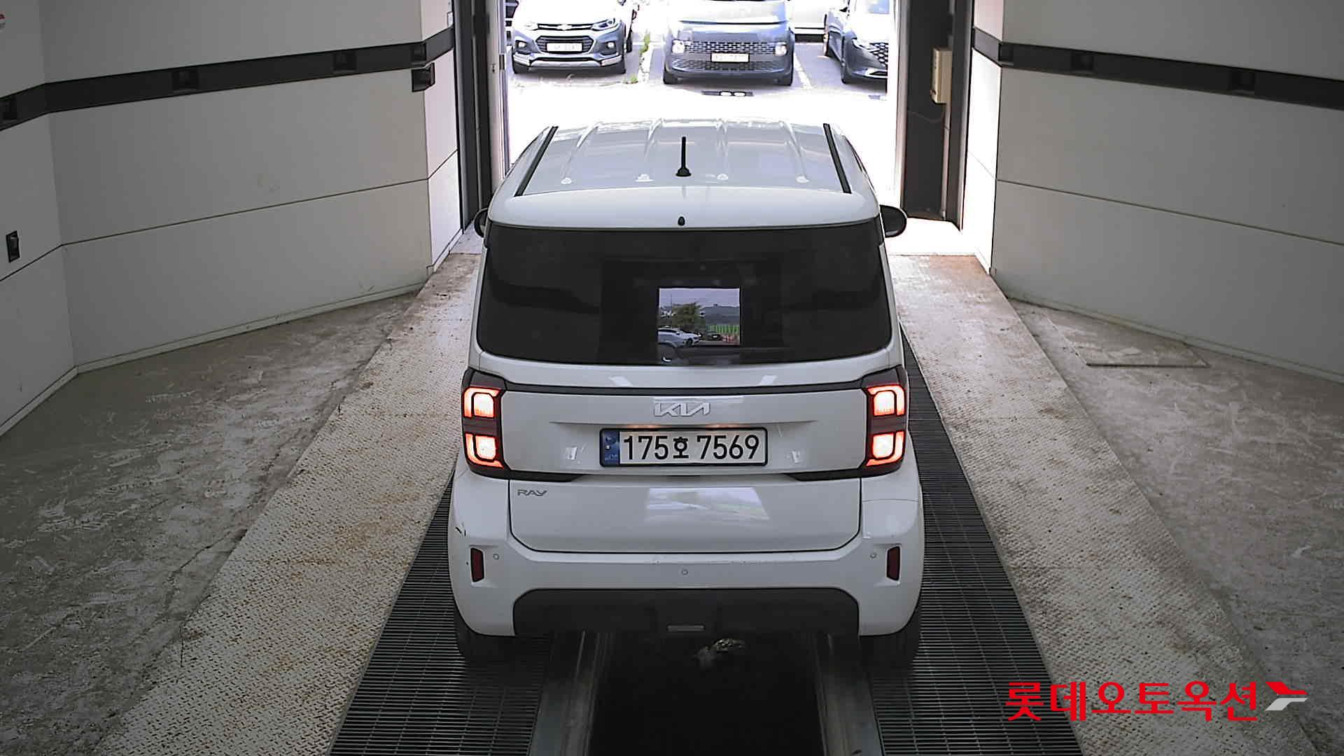 2023 - kia ray