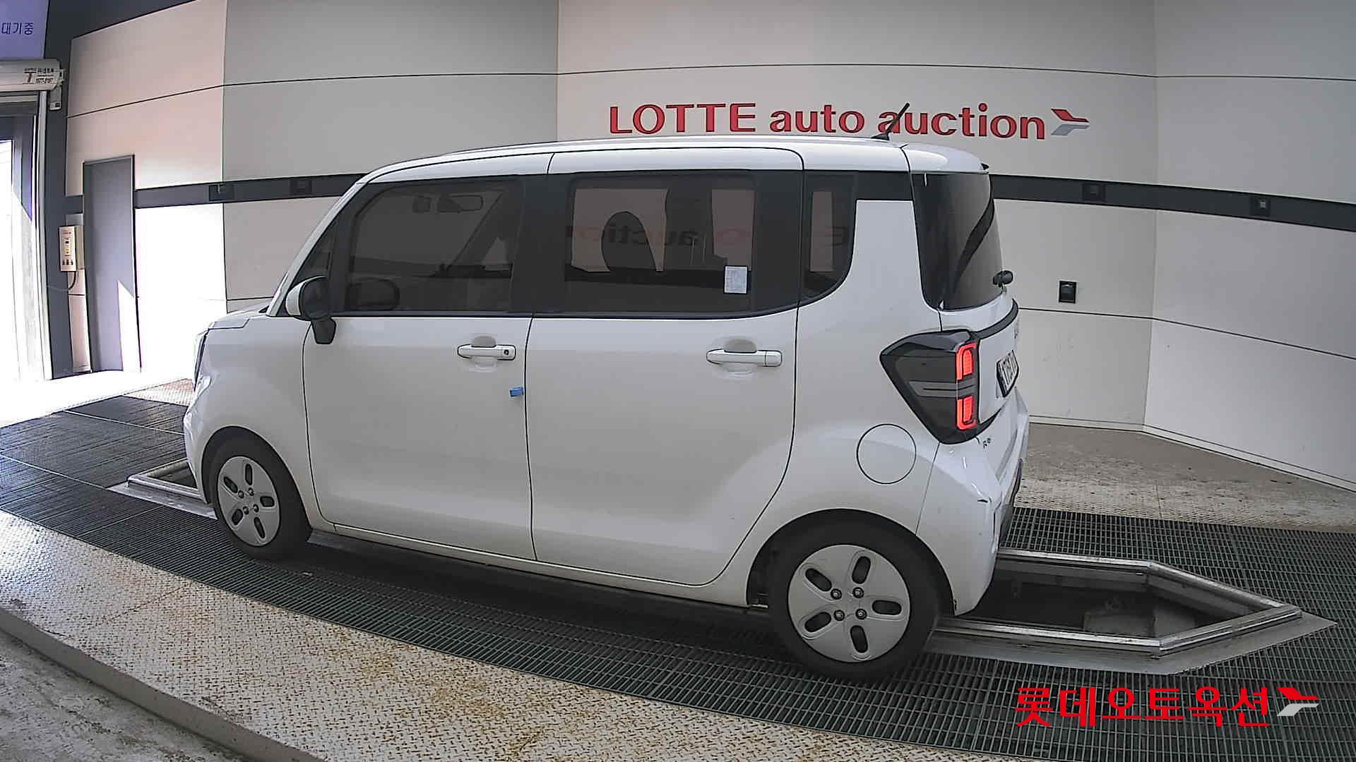 2023 - kia ray