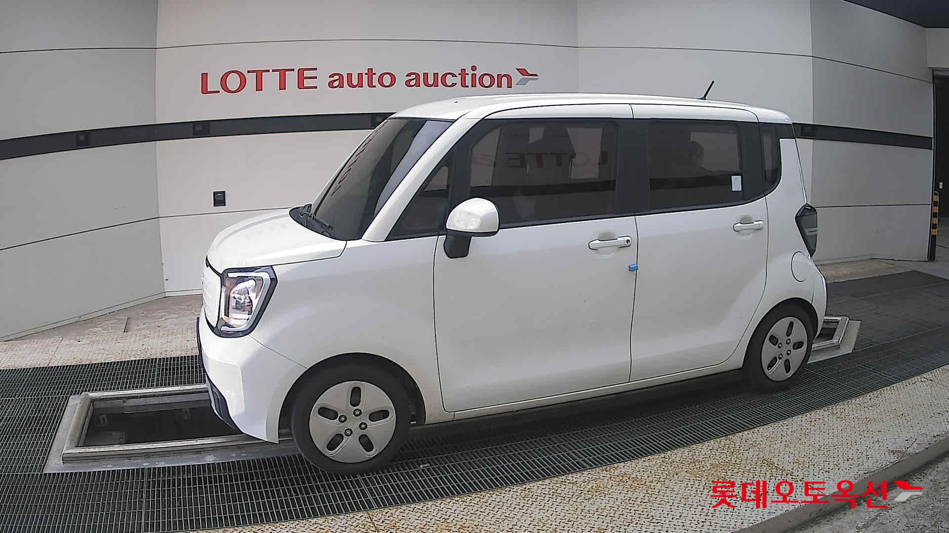 2023 - kia ray
