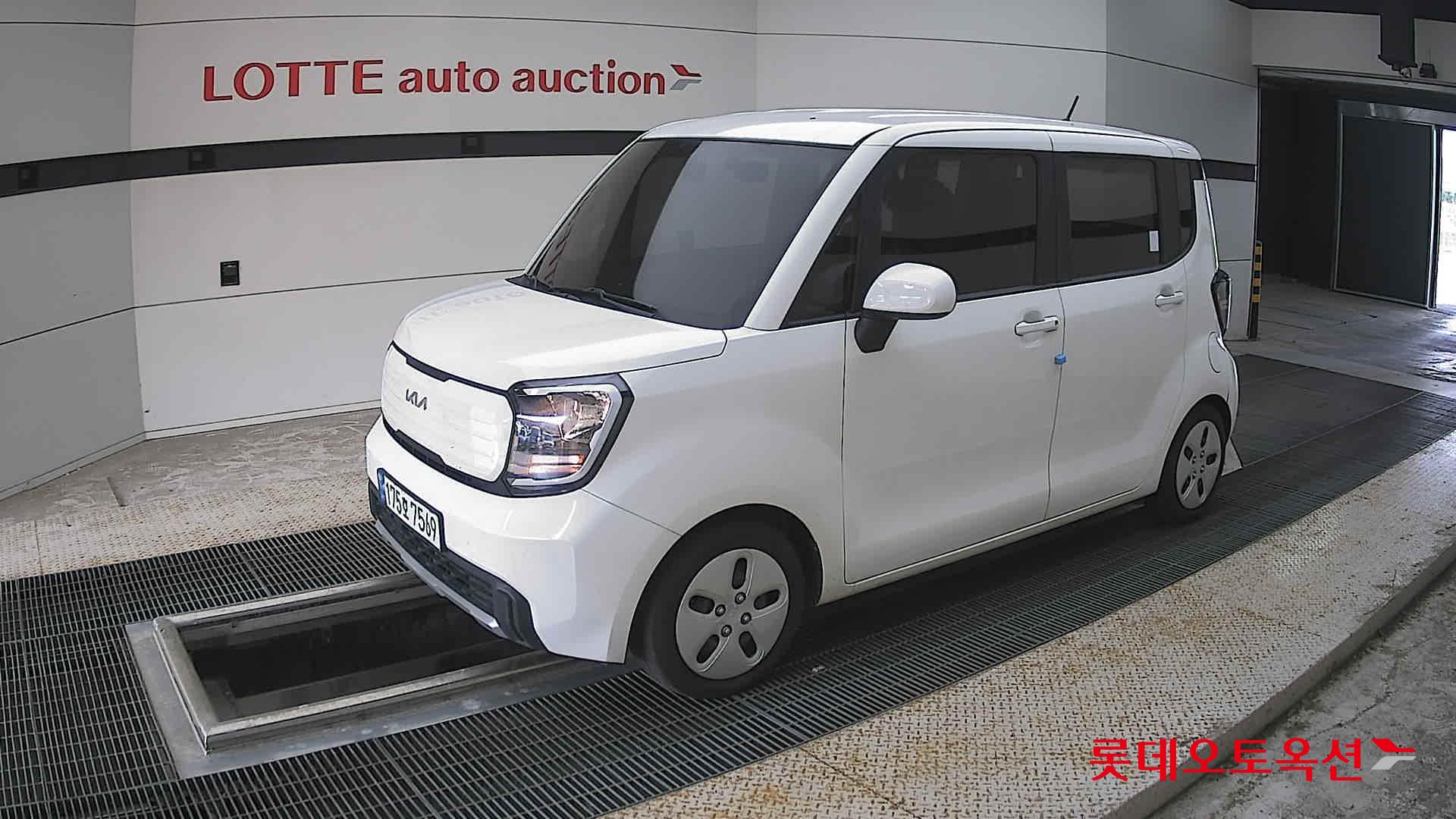 2023 - kia ray