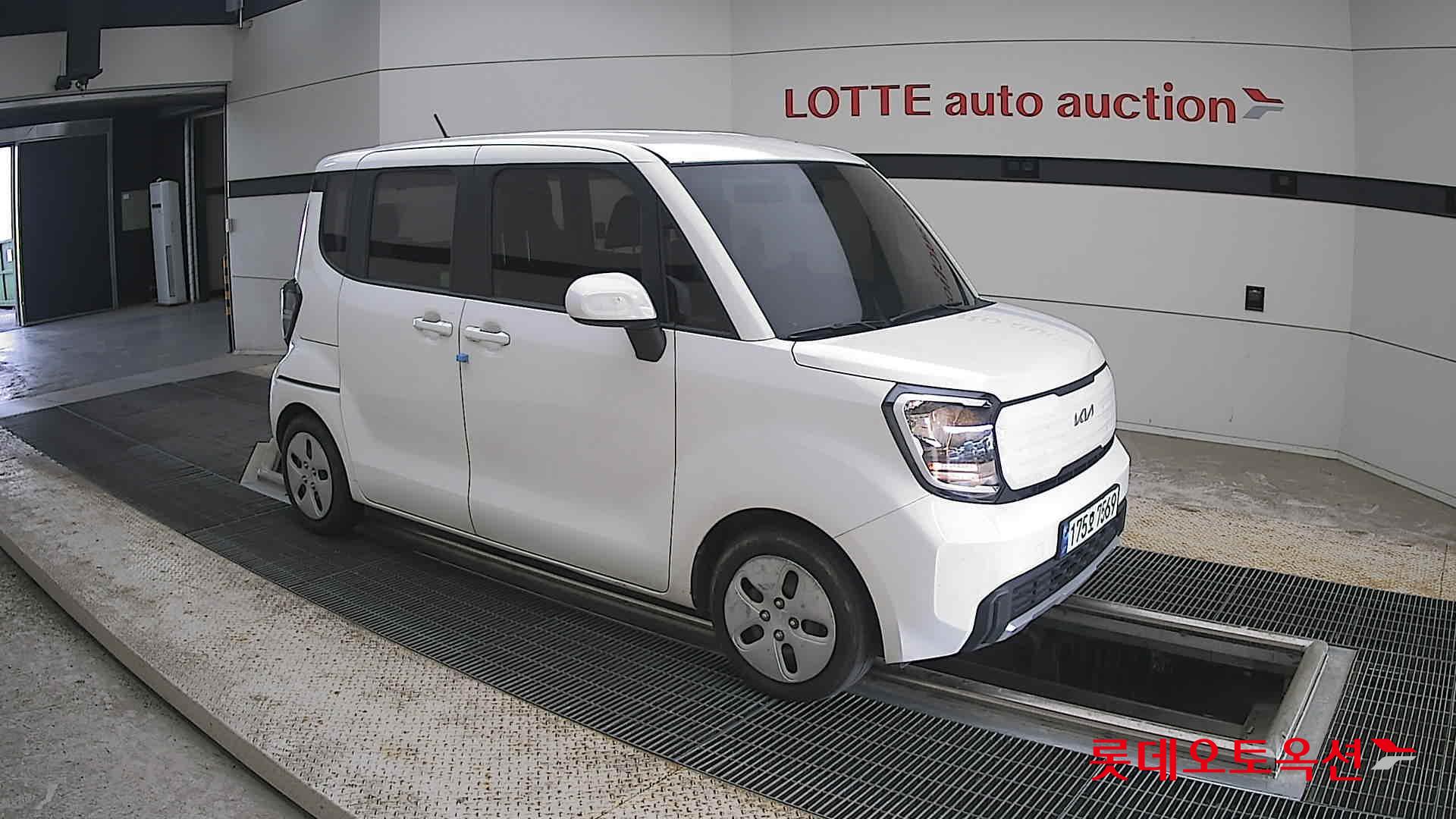 2023 - kia ray