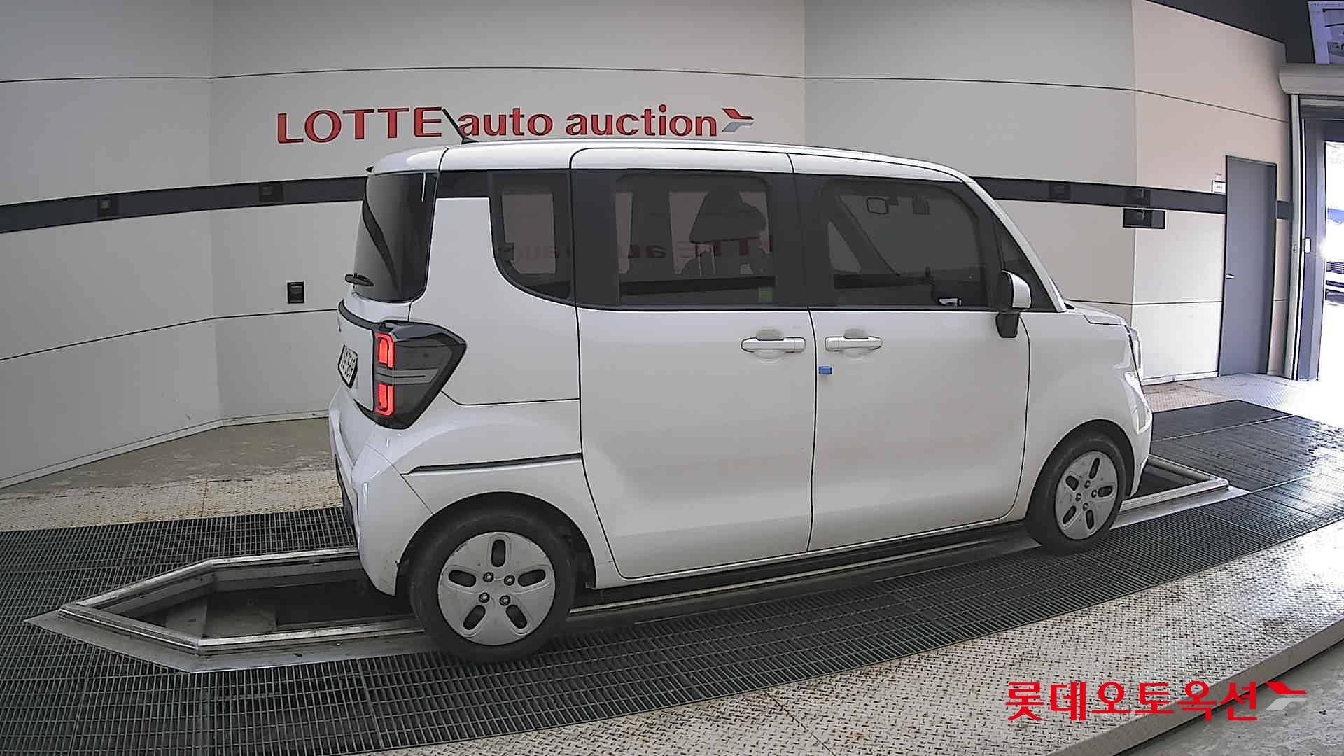 2023 - kia ray