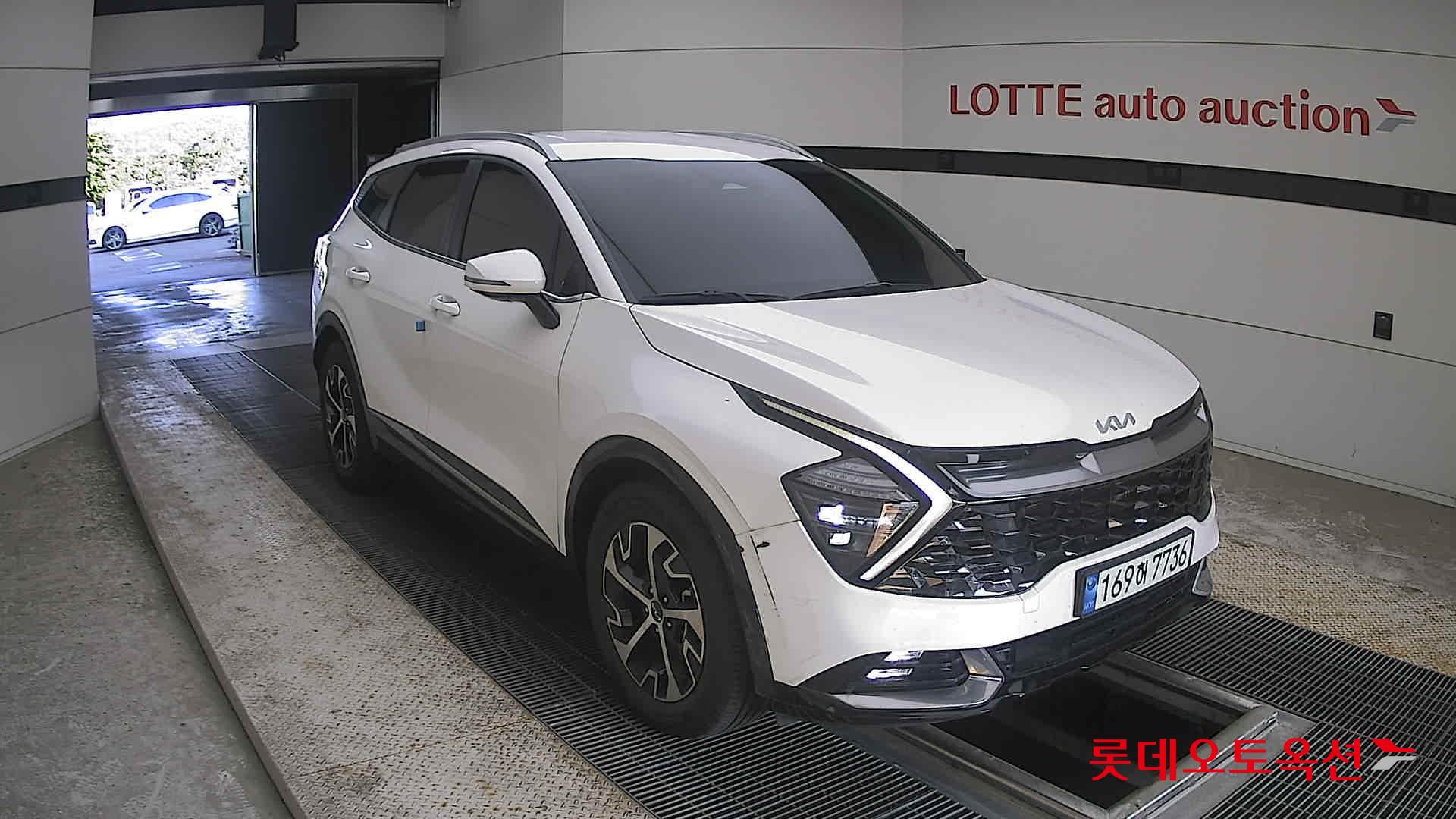 2022 - kia sportage