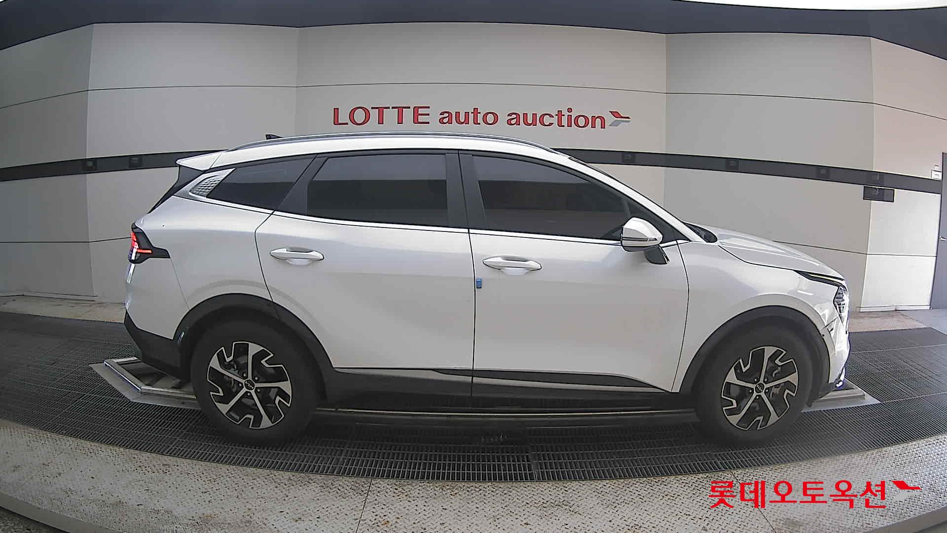 2022 - kia sportage