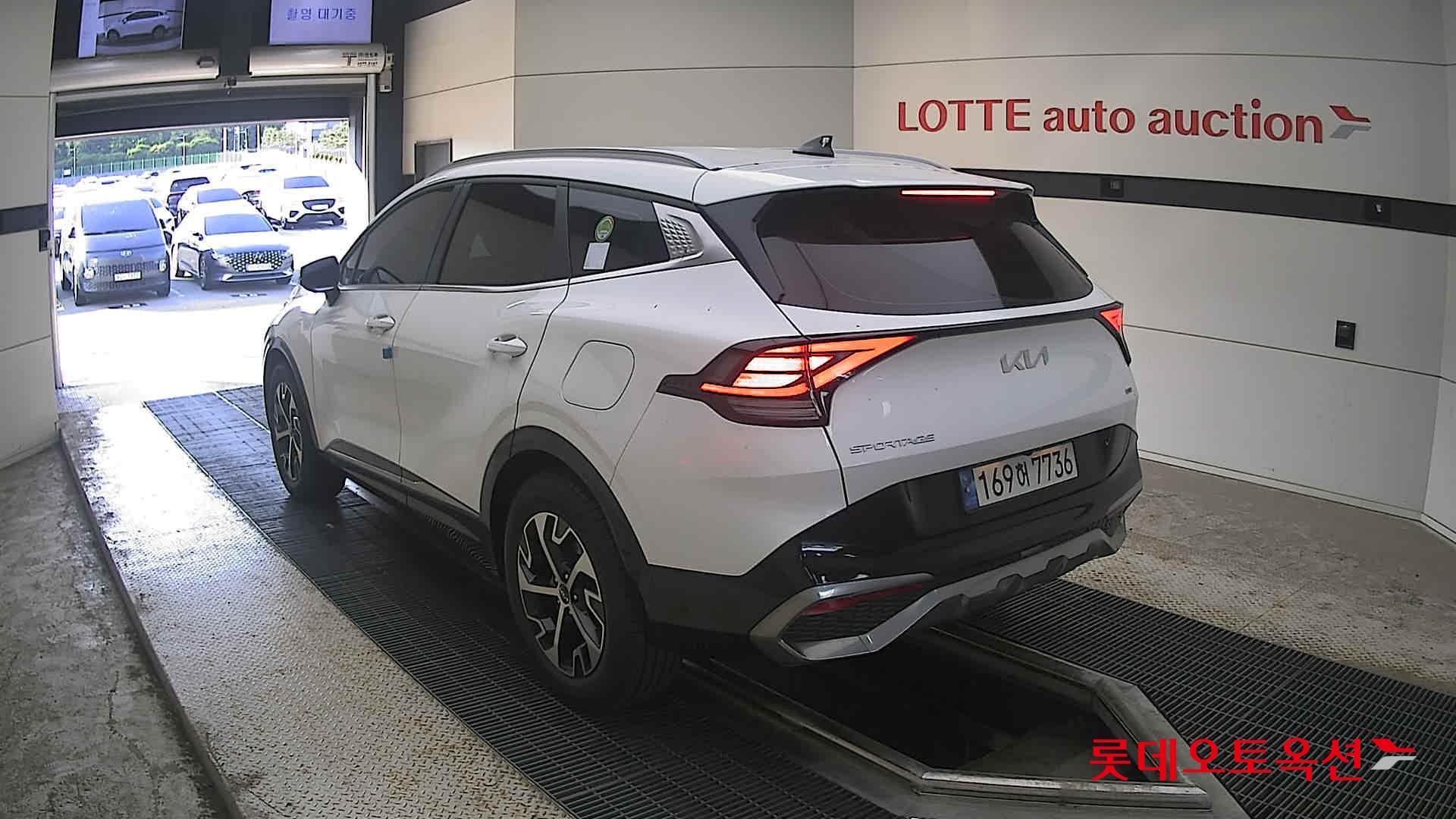 2022 - kia sportage