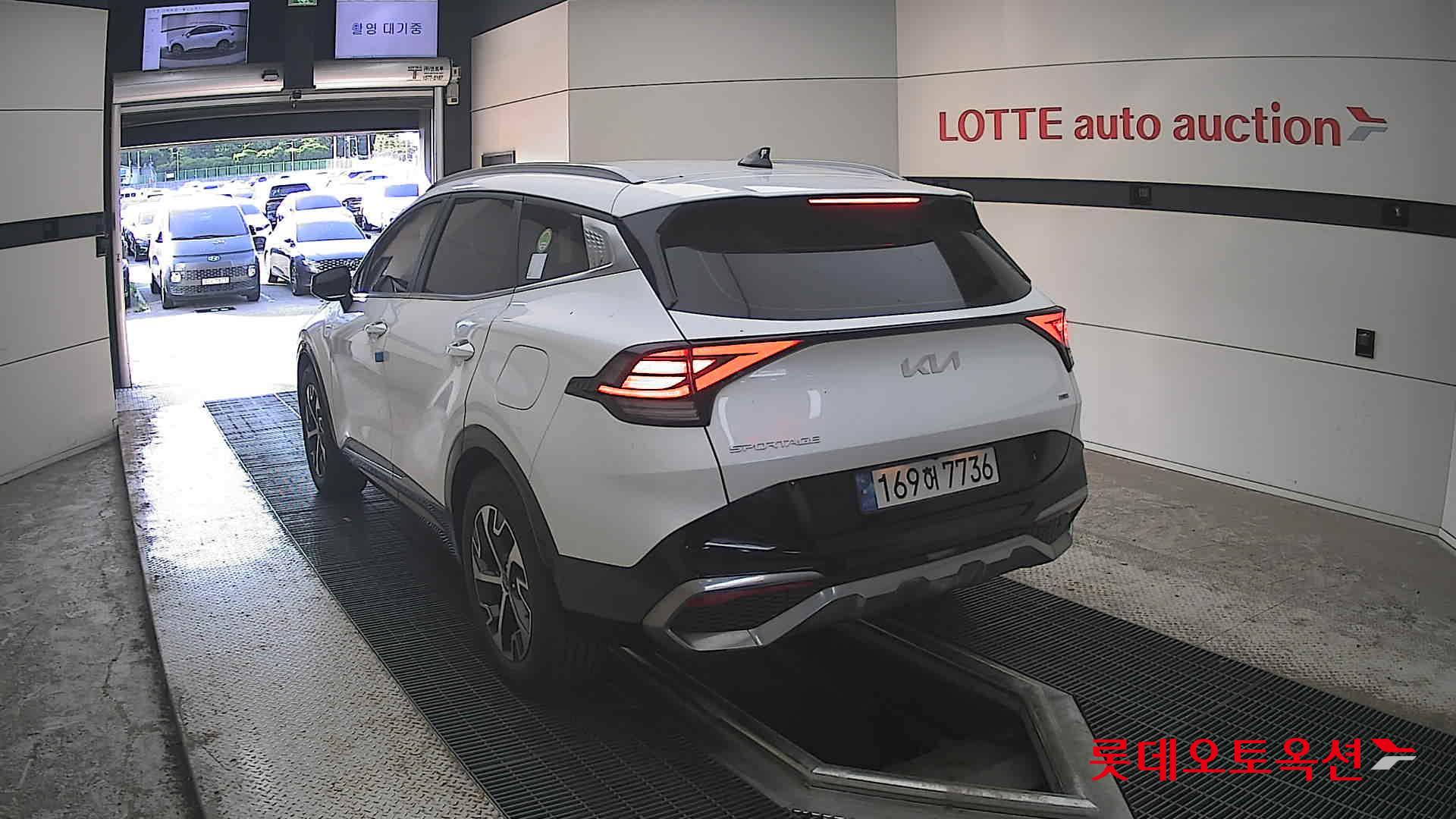 2022 - kia sportage