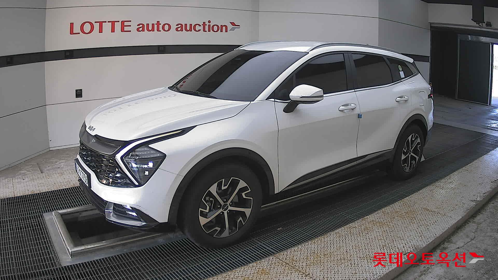 2022 - kia sportage