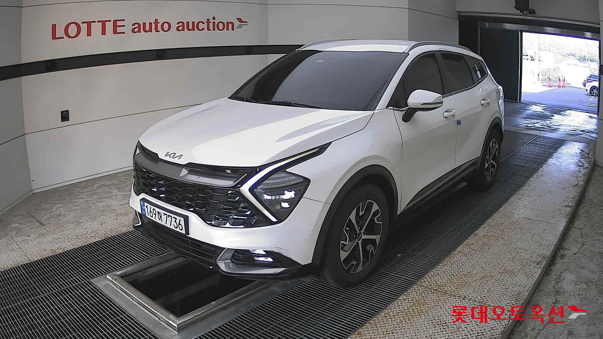 2022 - kia sportage