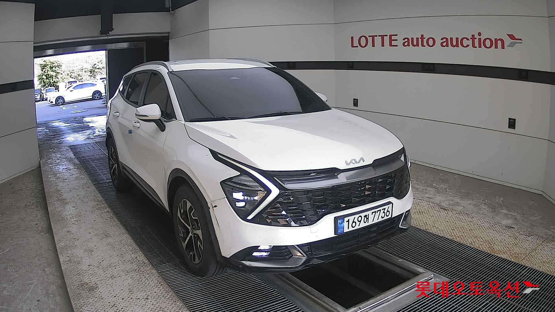 2022 - kia sportage