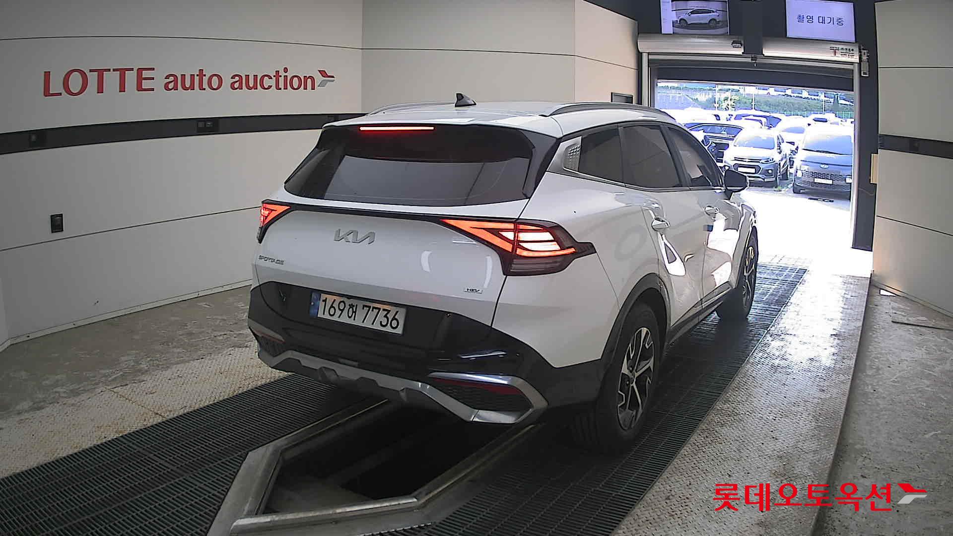2022 - kia sportage
